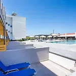 Tsampika فندق 3*