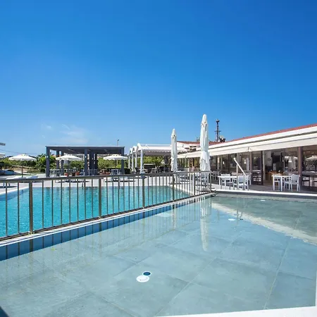 Tsampika Hotel 3*