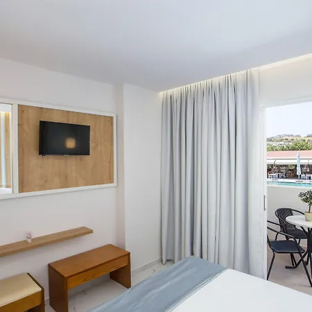 Hotel Tsampika 3*